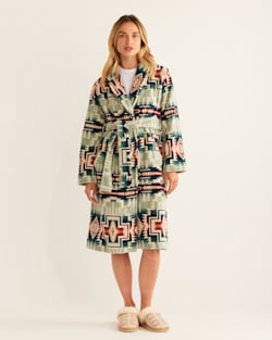 WOMEN'S COTTON TERRY VELOUR ROBE IN SILVER BLUE HARDING STAR image number 1