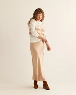 ALTERNATE VIEW OF WOMEN'S MONTERA COTTON PULLOVER IN WHITE MULTI HARDING image number 4