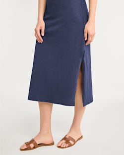 ALTERNATE VIEW OF WOMEN'S MIDI TANK DRESS IN NAVY image number 5