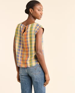 ALTERNATE VIEW OF WOMEN'S FLORA LINEN-BLEND POPOVER TOP IN WOODASH MULTI CHECK image number 3