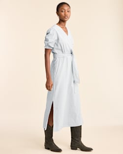 ALTERNATE VIEW OF WOMEN'S PUFF-SLEEVE WRAP DRESS IN VINTAGE INDIGO/WHITE image number 2