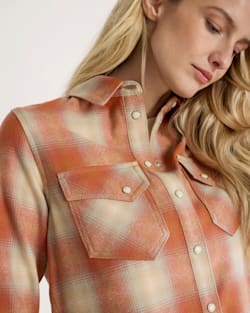 ALTERNATE VIEW OF WOMEN'S PLAID GAMBLER SHIRT IN ORANGE MULTI OMBRE image number 4
