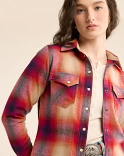 WOMEN'S PLAID GAMBLER SHIRT IN NAVY/MAGENTA OMBRE image number 1