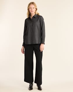 WOMEN'S WORSTED WOOL SHIRT IN BLACK image number 1