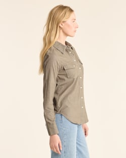 ALTERNATE VIEW OF WOMEN'S PRINTED CORDUROY GAMBLER SHIRT IN SAGE GREEN image number 2