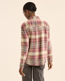 ALTERNATE VIEW OF WOMEN'S PLAID BOYFRIEND DOUBLEBRUSHED FLANNEL SHIRT IN ROSE/BROWN image number 3