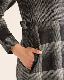 ALTERNATE VIEW OF WOMEN'S CENTENNIAL PLAID SHIRT DRESS IN OXFORD/GREY MIX OMBRE image number 5