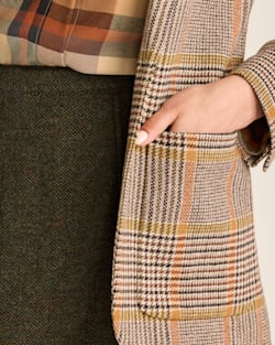 ALTERNATE VIEW OF WOMEN'S DAVIS GLEN PLAID WOOL BLAZER IN TAN/BROWN image number 4