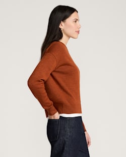 ALTERNATE VIEW OF WOMEN'S MERINO SWEATER IN SPICE HEATHER image number 3
