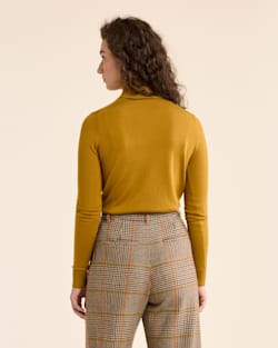 ALTERNATE VIEW OF WOMEN'S MERINO TURTLENECK IN TAPENADE image number 3