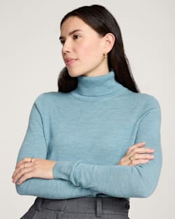 WOMEN'S MERINO TURTLENECK IN SEA BLUE image number 1