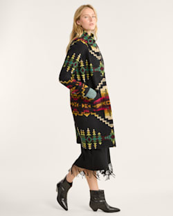 ALTERNATE VIEW OF WOMEN'S FOUR CORNERS ARCHIVE BLANKET COAT IN OXFORD image number 2
