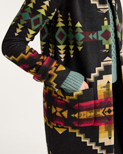 ALTERNATE VIEW OF WOMEN'S FOUR CORNERS ARCHIVE BLANKET COAT IN OXFORD image number 5