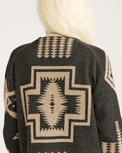ALTERNATE VIEW OF WOMEN'S LAMBSWOOL MIXED GRAPHIC CARDIGAN IN BLACK/TAUPE image number 4
