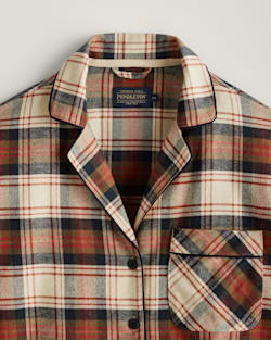 ALTERNATE VIEW OF WOMEN'S PLAID FLANNEL PAJAMA SHORT SET IN TAN/BLACK/BRICK image number 2