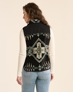 ALTERNATE VIEW OF WOMEN'S LAUREL FLEECE VEST IN HUNTER/BLACK FOUR CORNERS image number 3