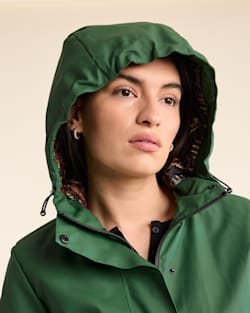 ALTERNATE VIEW OF WOMEN'S VICTORIA A-LINE SLICKER IN HUNTER image number 4