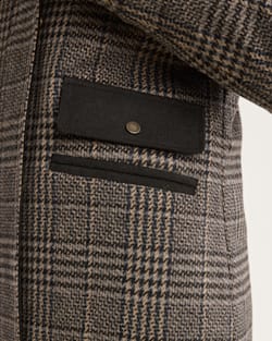 ALTERNATE VIEW OF WOMEN'S KINGSTON COMMUTER COAT IN NAVY/TAN GLEN PLAID image number 5
