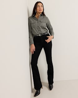 ALTERNATE VIEW OF WOMEN'S TEXTURED WOOL GAMBLER SHIRT IN BLACK DIAMOND MIX image number 6