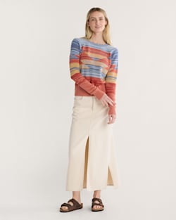 ALTERNATE VIEW OF WOMEN'S RAGLAN COTTON SWEATER IN INDIGO/RUST HEATHER image number 4