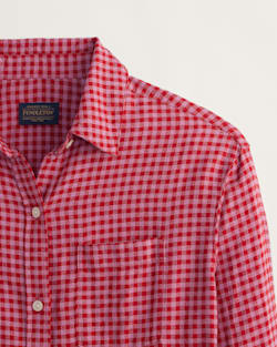 ALTERNATE VIEW OF WOMEN'S COASTAL LINEN SHIRT IN PINK CHECK image number 5