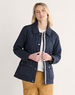 WOMEN'S MARIGOLD CRINKLE QUILTED BARN COAT IN MIDNIGHT image number 1