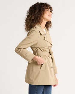 ALTERNATE VIEW OF WOMEN'S MARLENE CLASSIC SHORT TRENCH COAT IN LIGHT TAN image number 3