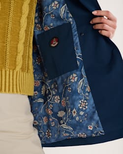 ALTERNATE VIEW OF WOMEN'S MARLENE CLASSIC SHORT TRENCH COAT IN BLUE CLOUD image number 5