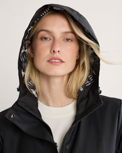 ALTERNATE VIEW OF WOMEN'S VICTORIA RAIN SLICKER IN BLACK image number 4