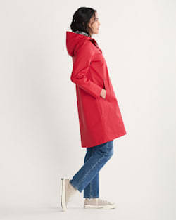ALTERNATE VIEW OF WOMEN'S VICTORIA RAIN SLICKER IN RED image number 3