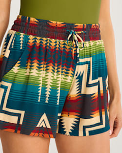 ALTERNATE VIEW OF HARDING WOMEN'S TIE-FRONT SHORTS IN CENTURY HARDING image number 5