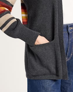 ALTERNATE VIEW OF WOMEN'S SIERRA SPRINGS COTTON CARDIGAN IN CHARCOAL HEATHER image number 5