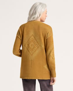 ALTERNATE VIEW OF WOMEN'S TEXTURED SIERRA SPRINGS CARDIGAN IN BRONZE/CURRY image number 2