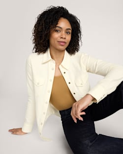 WOMEN'S COTTON TWILL GAMBLER SHIRT IN ECRU image number 1