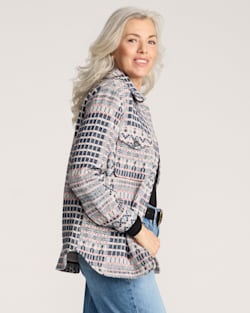 ALTERNATE VIEW OF TEXTURED WOOL SHIRT JACKET IN NAVY/PINK image number 3