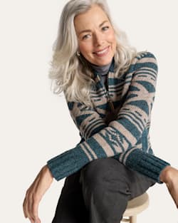 WOMEN'S GRAPHIC SHETLAND COLLECTION ZIP CARDIGAN IN TEAL HEATHER image number 1