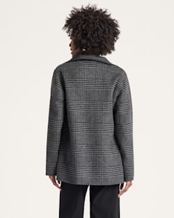 ALTERNATE VIEW OF WOMEN'S REVERSIBLE WOOL JACKET IN CHARCOAL HERRINGBONE image number 3