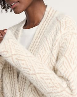 ALTERNATE VIEW OF WOMEN'S TEXTURED ALPACA CARDIGAN IN IVORY/TAN image number 4