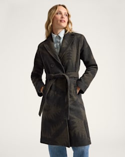 WOMEN'S MIRROR LAKE WOOL TRENCH COAT IN OLIVE image number 1