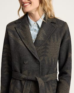 ALTERNATE VIEW OF WOMEN'S MIRROR LAKE WOOL TRENCH COAT IN OLIVE image number 4