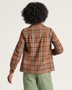 ALTERNATE VIEW OF WOMEN'S 49ER JACKET IN BRICK MULTI PLAID image number 2
