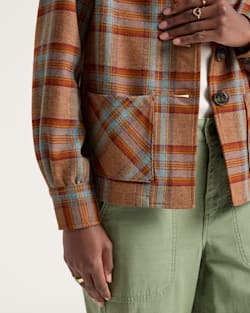 ALTERNATE VIEW OF WOMEN'S 49ER JACKET IN BRICK MULTI PLAID image number 5