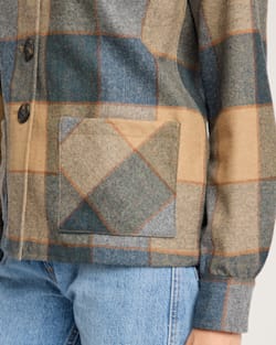 ALTERNATE VIEW OF WOMEN'S 49ER JACKET IN CAMEL BLOCK PLAID image number 5