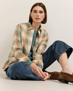 WOMEN'S PLAID COTTON FLANNEL RELAXED SHIRT IN IVORY MULTI PLAID image number 1