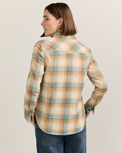 ALTERNATE VIEW OF WOMEN'S PLAID COTTON FLANNEL RELAXED SHIRT IN IVORY MULTI PLAID image number 3