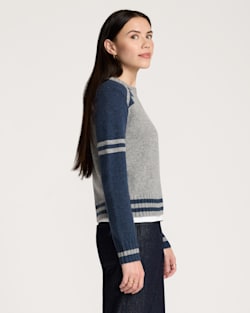 ALTERNATE VIEW OF WOMEN'S GRAPHIC SHETLAND COLLECTION SWEATER IN GREY/BLUE HEATHER image number 3