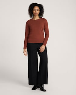 ALTERNATE VIEW OF WOMEN'S LONG-SLEEVE DESCHUTES TEE IN BRICK image number 4