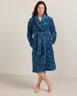 ALTERNATE VIEW OF WOMEN'S BLUE RIDGE COTTON TERRY VELOUR BATHROBE IN BLUE MULTI image number 1