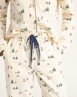 ALTERNATE VIEW OF WOMEN'S SKI PRINT FLANNEL PAJAMA SET IN ECRU image number 4