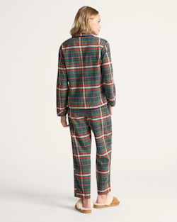 ALTERNATE VIEW OF WOMEN'S PLAID FLANNEL PAJAMA SET IN GREEN MULTI image number 2